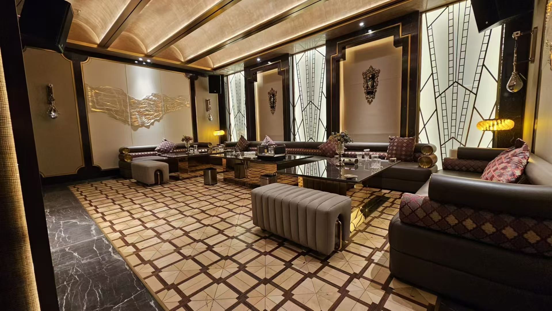 无锡铭豪城市会客中心商务KTV，高端商务宴请首选，免费专车接送