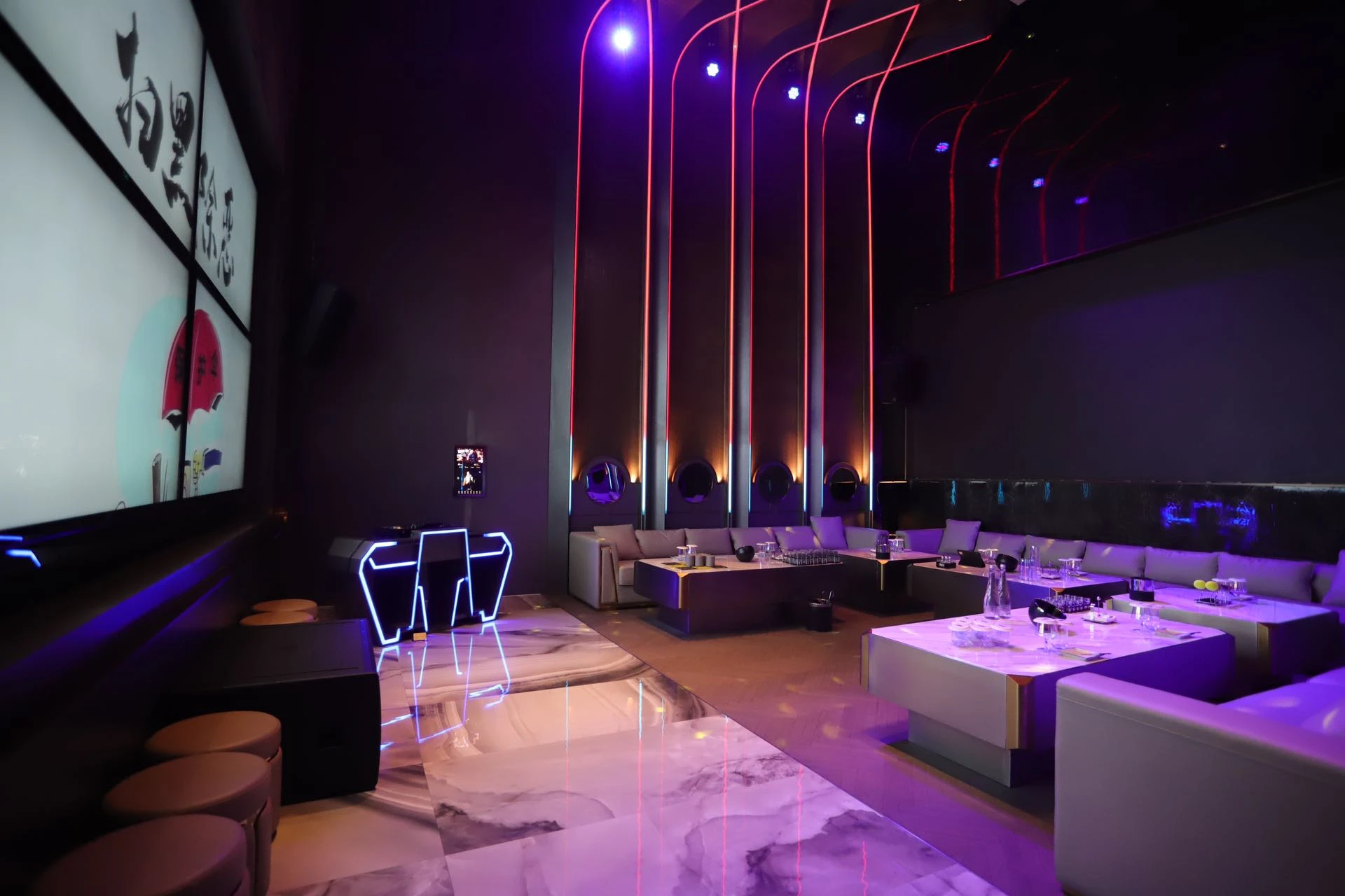 杭州IN11 PARTY BOX 商务KTV 夜色外景