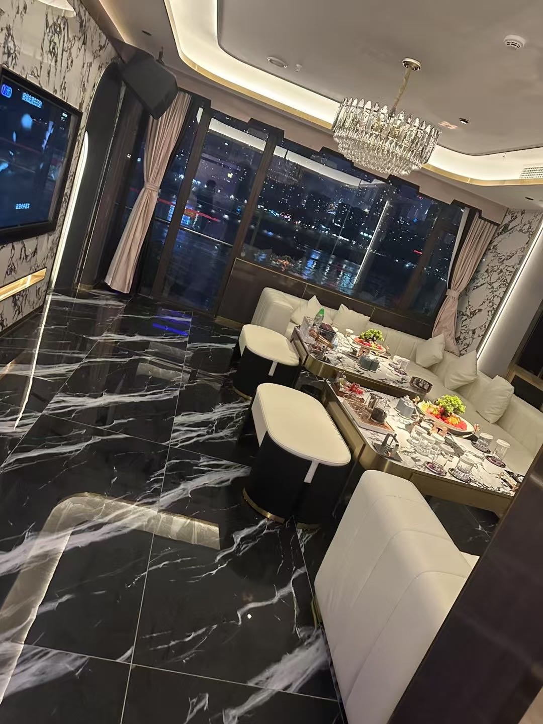 重庆商务KTV世纪会豪包房细节