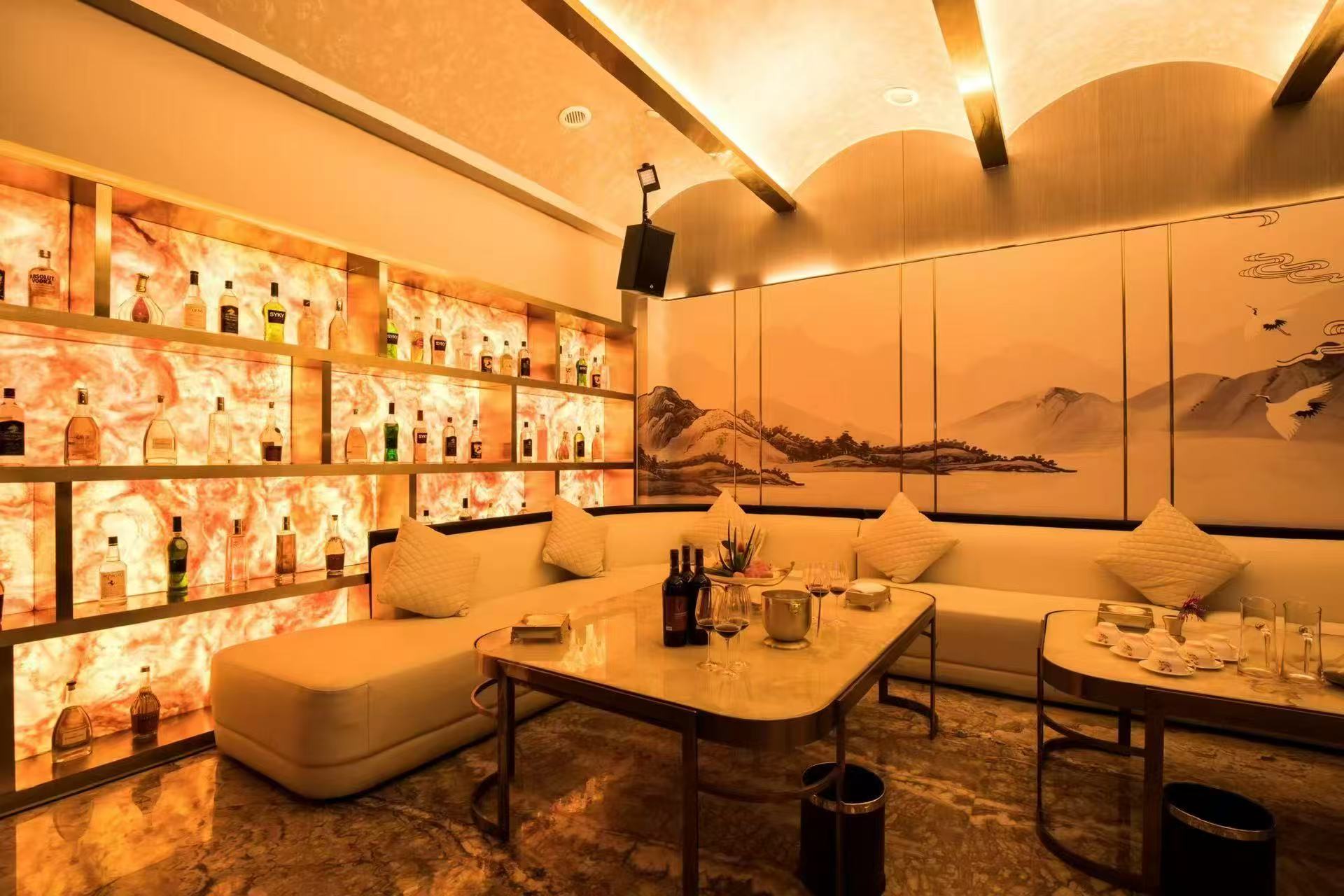 长春名人宫邸商务KTV，把夜晚酿成一场只属于你的微醺传奇