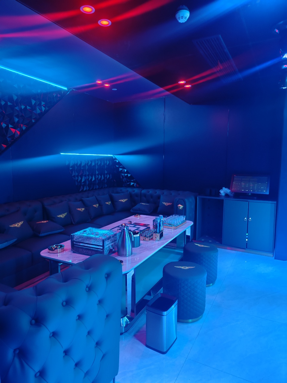上海M9 Parkty K商务KTV星空主题包厢