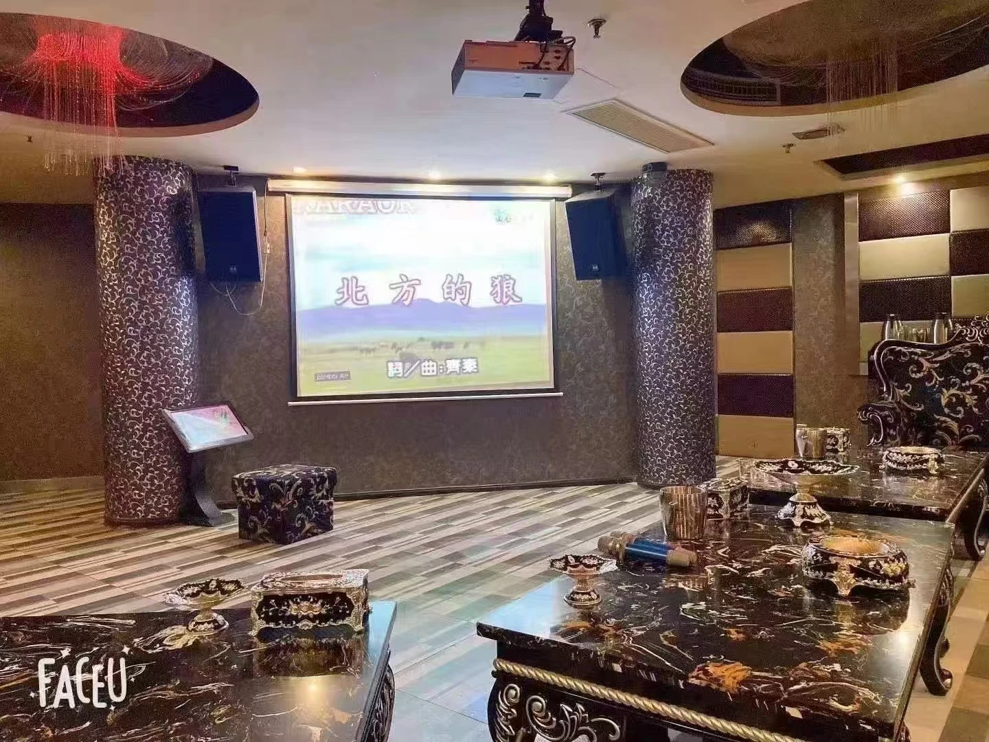 商务君悦KTV豪华走廊灯光艺术设计