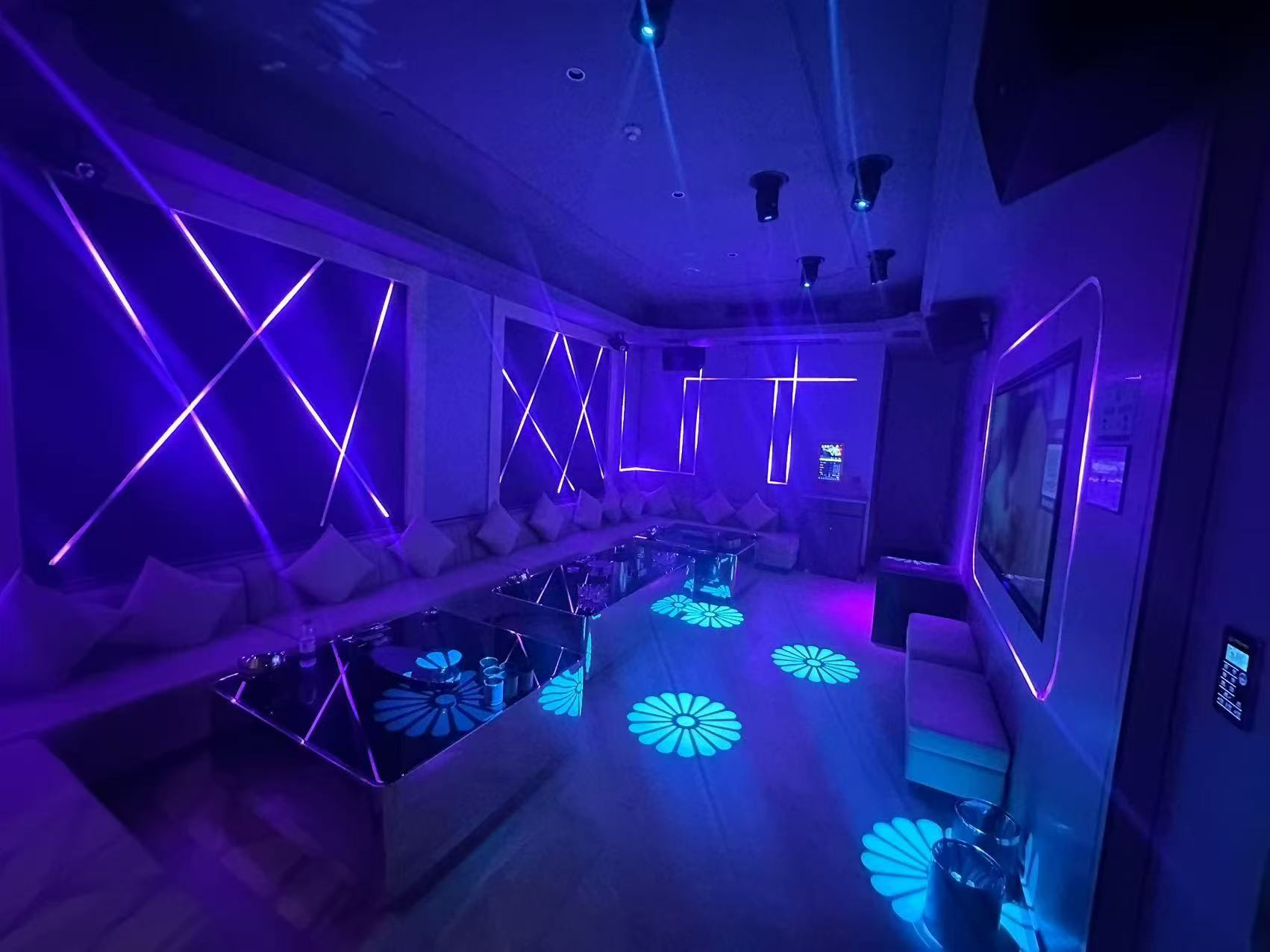 金华商务KTV预订首选环球壹号：婺江西路夜行者的匿名狂欢