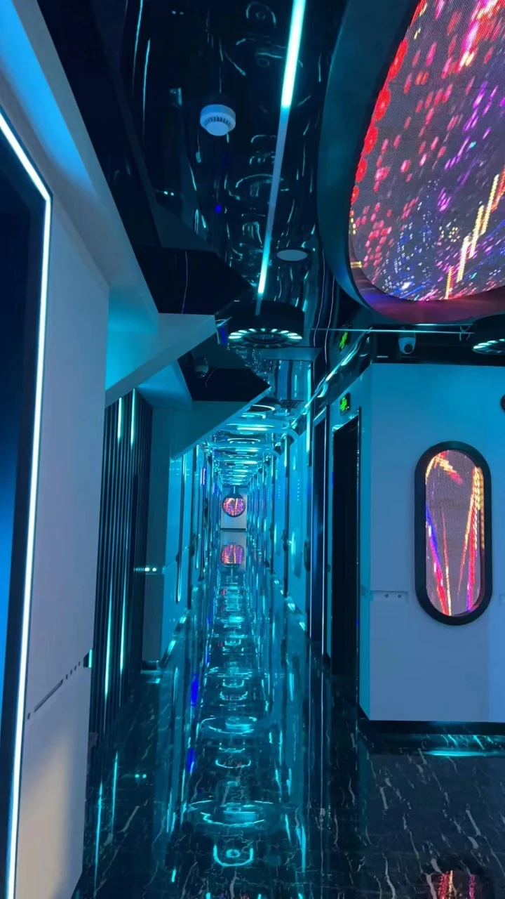 上海商务辰皇娱乐KTV豪华包厢