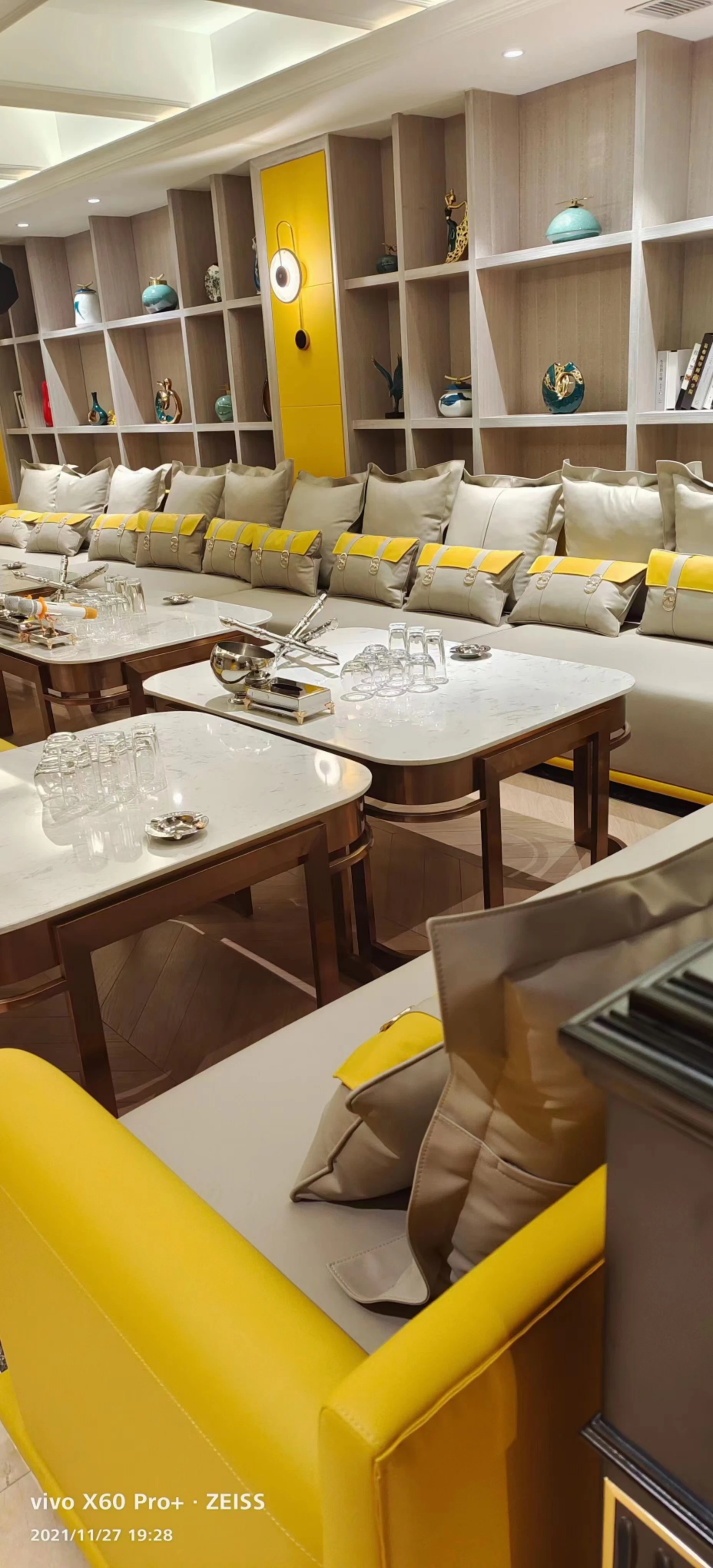 上海海上赢台商务KTV走廊与公共空间