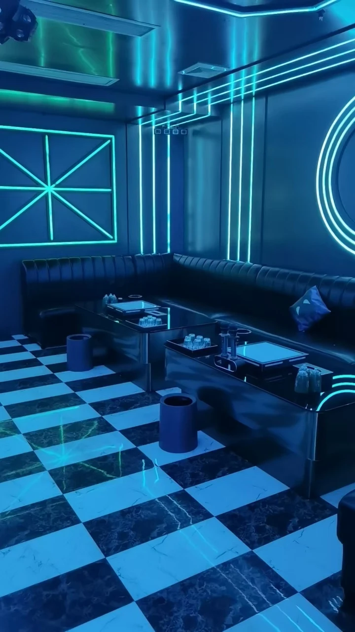 南宁丽晶汇商务KTV生日派对布置