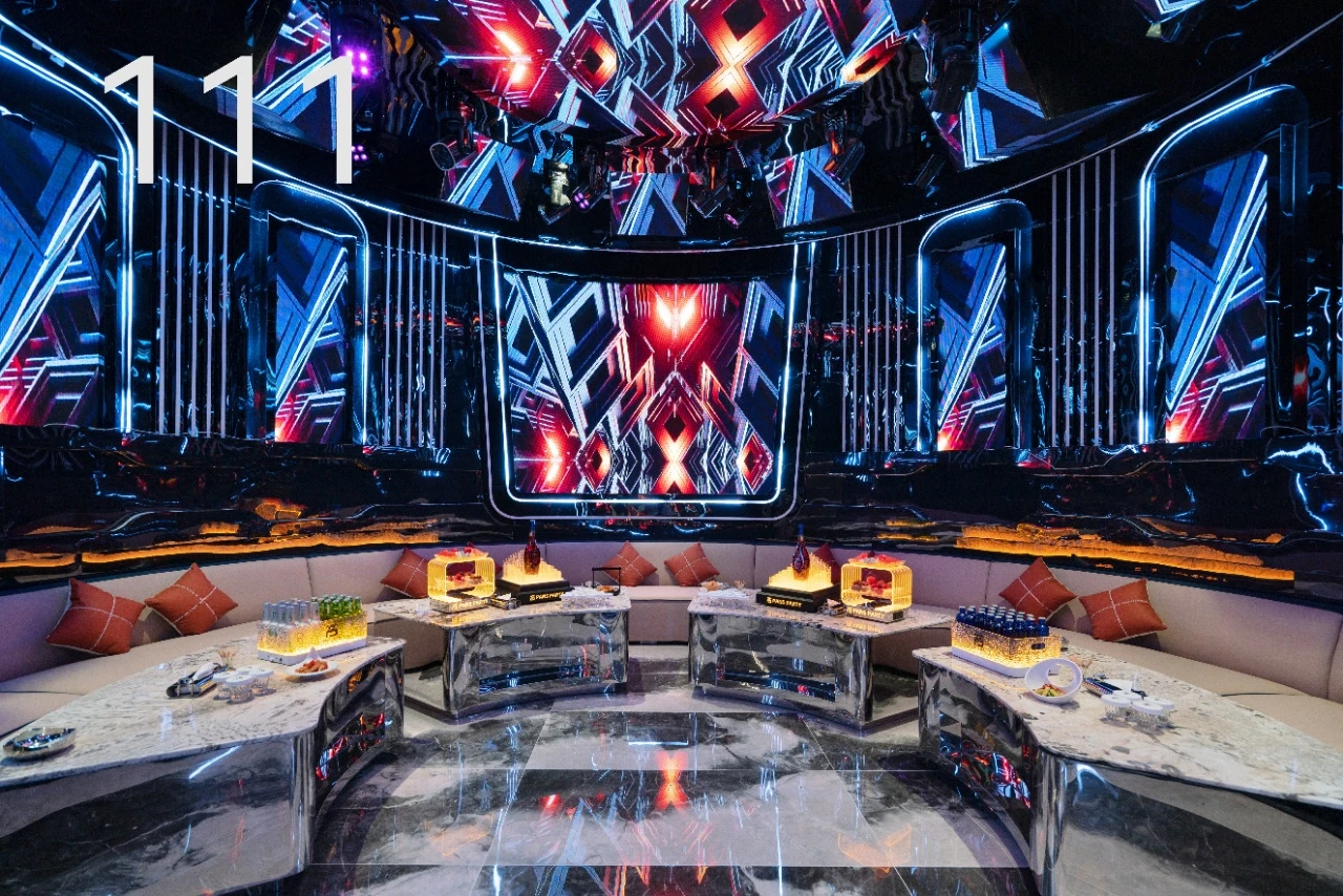 南宁商务KTV畔山派对夜景吧台