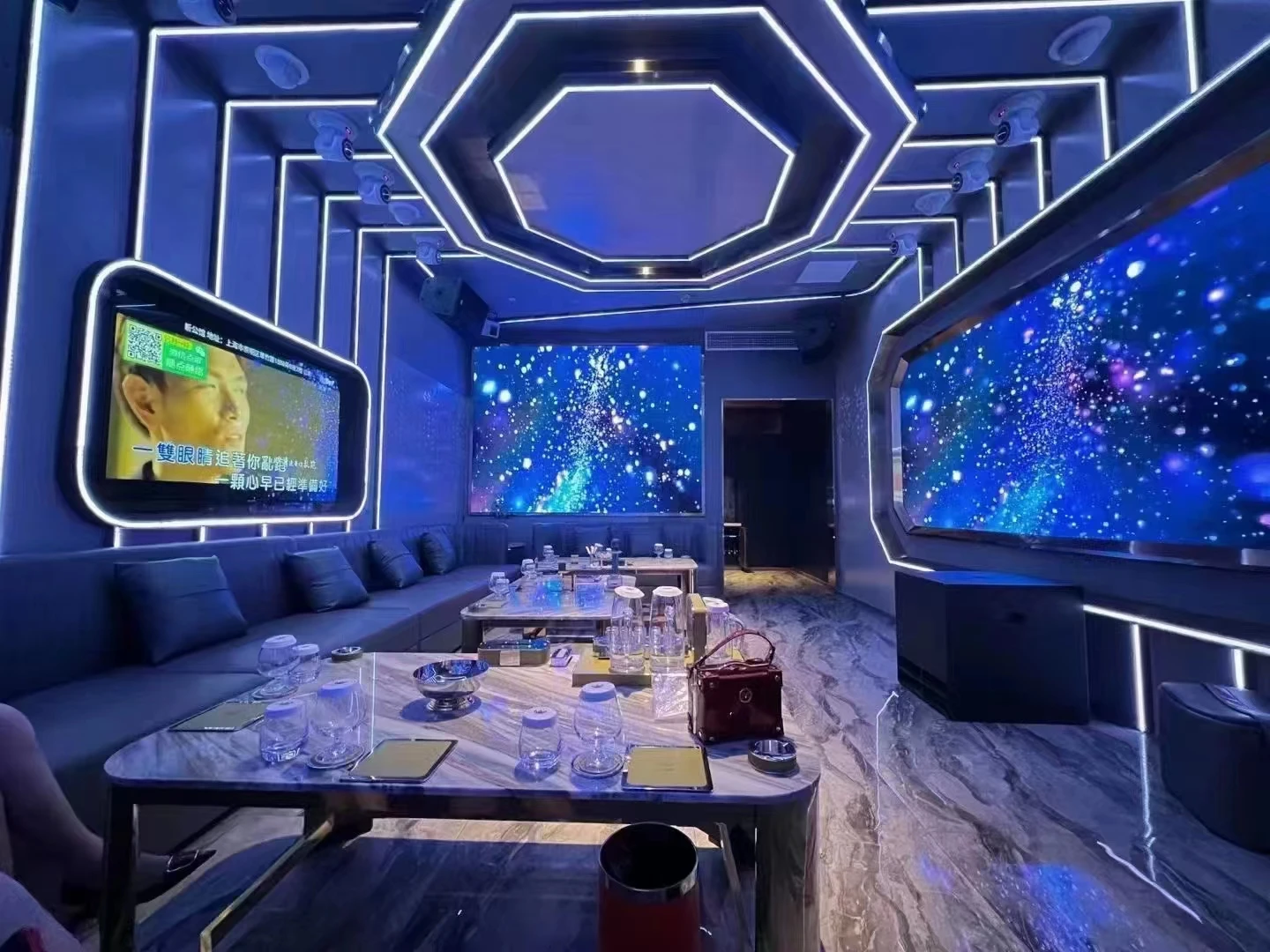 上海威尼斯公馆商务KTV预订指南：高端商务宴请新地标