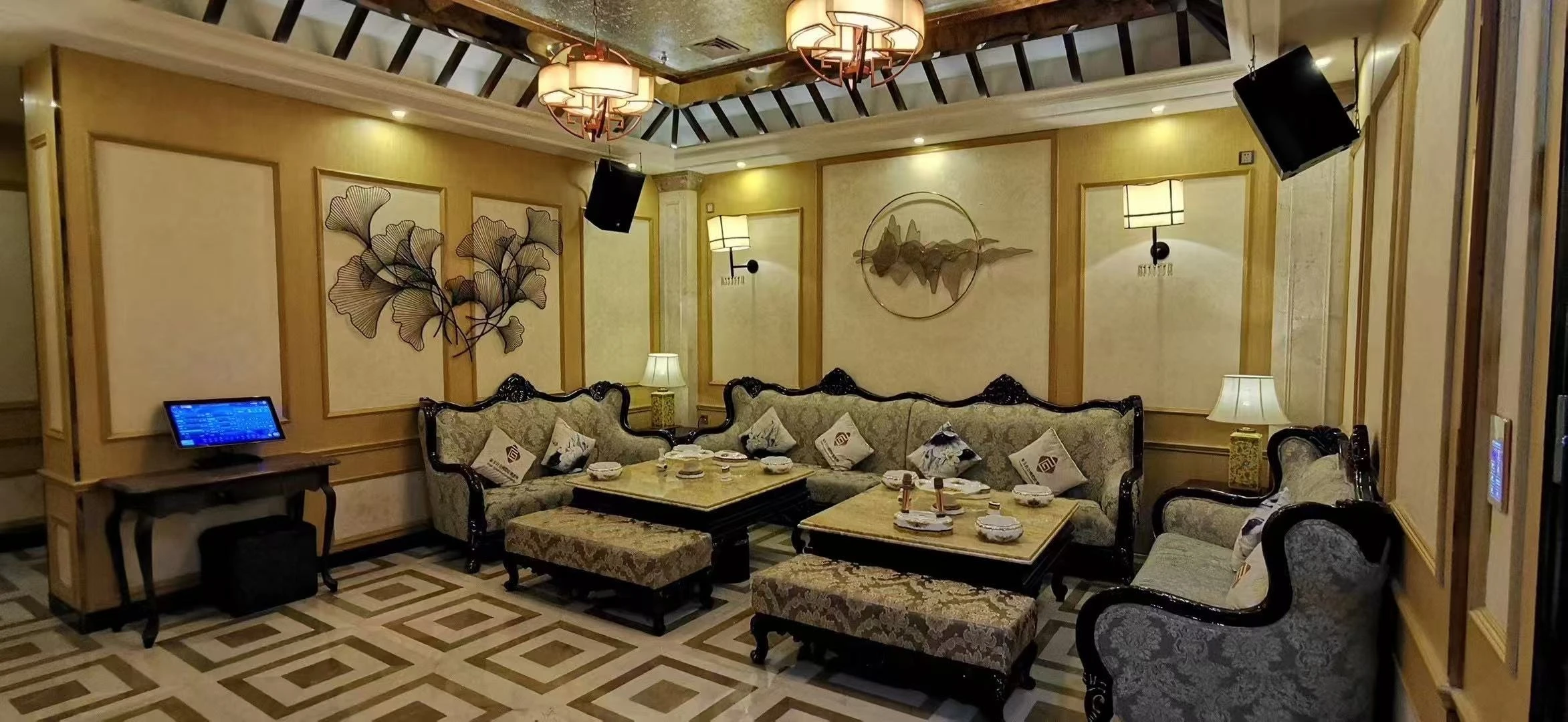 深圳龙岗百合酒店商务KTV走道