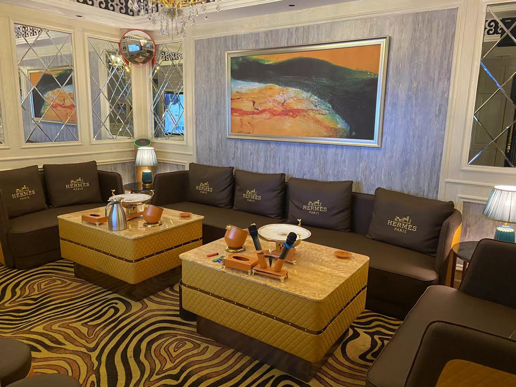 微麦商务KTV南京鼓楼区豪华包厢内部环境