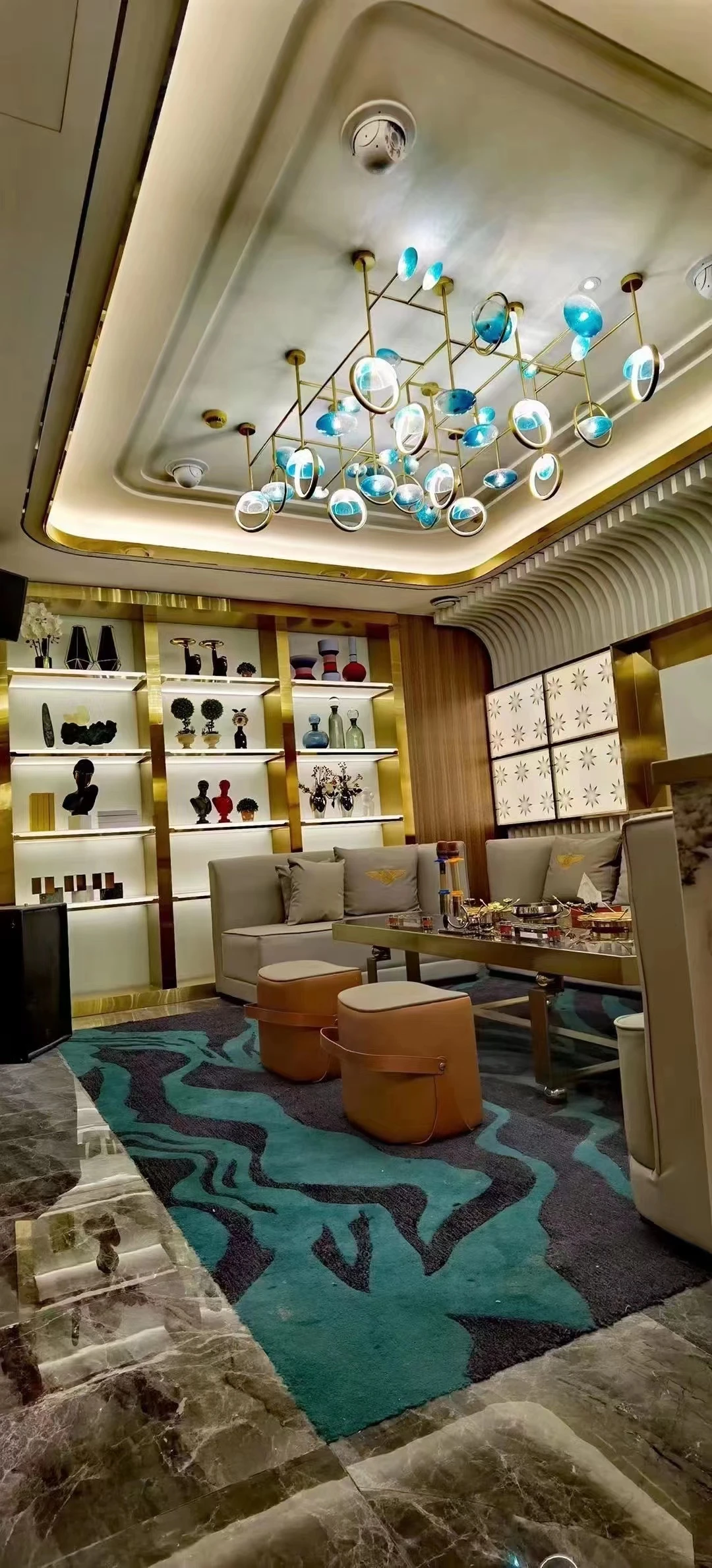 上海鼎豪公馆商务KTV预订：魔都高端夜生活地标