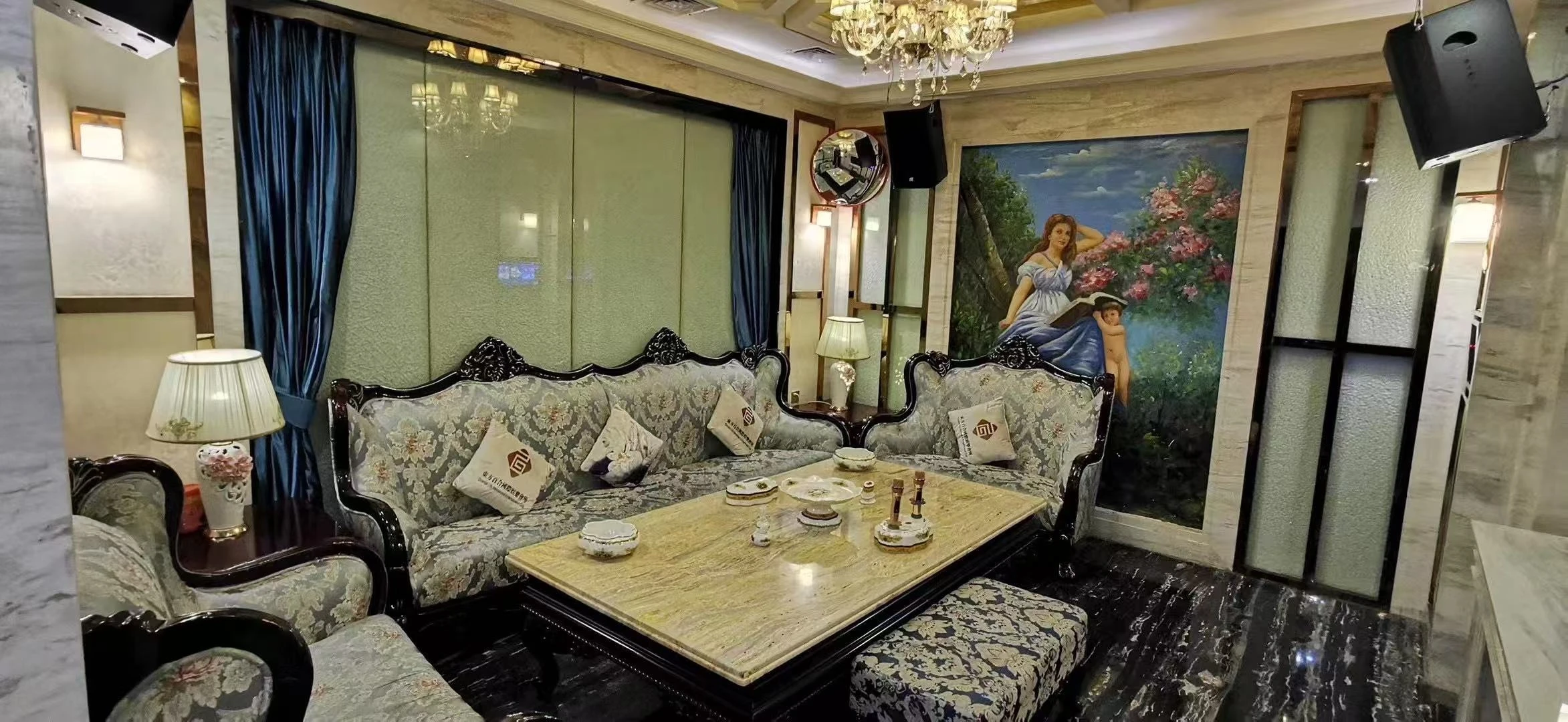 深圳龙岗商务KTV豪华包房