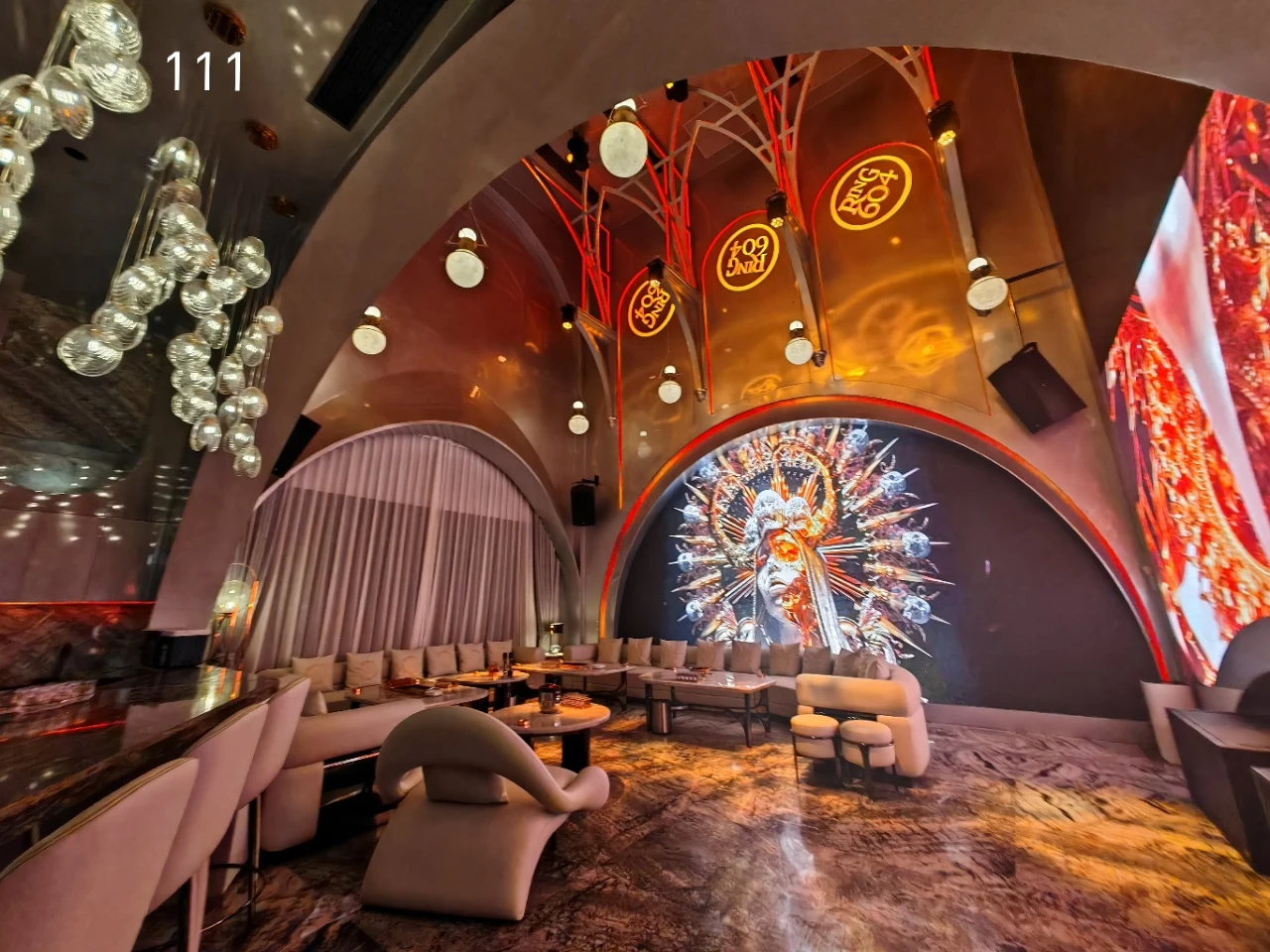 宁波威斯汀商务KTV RING604走廊艺术装置