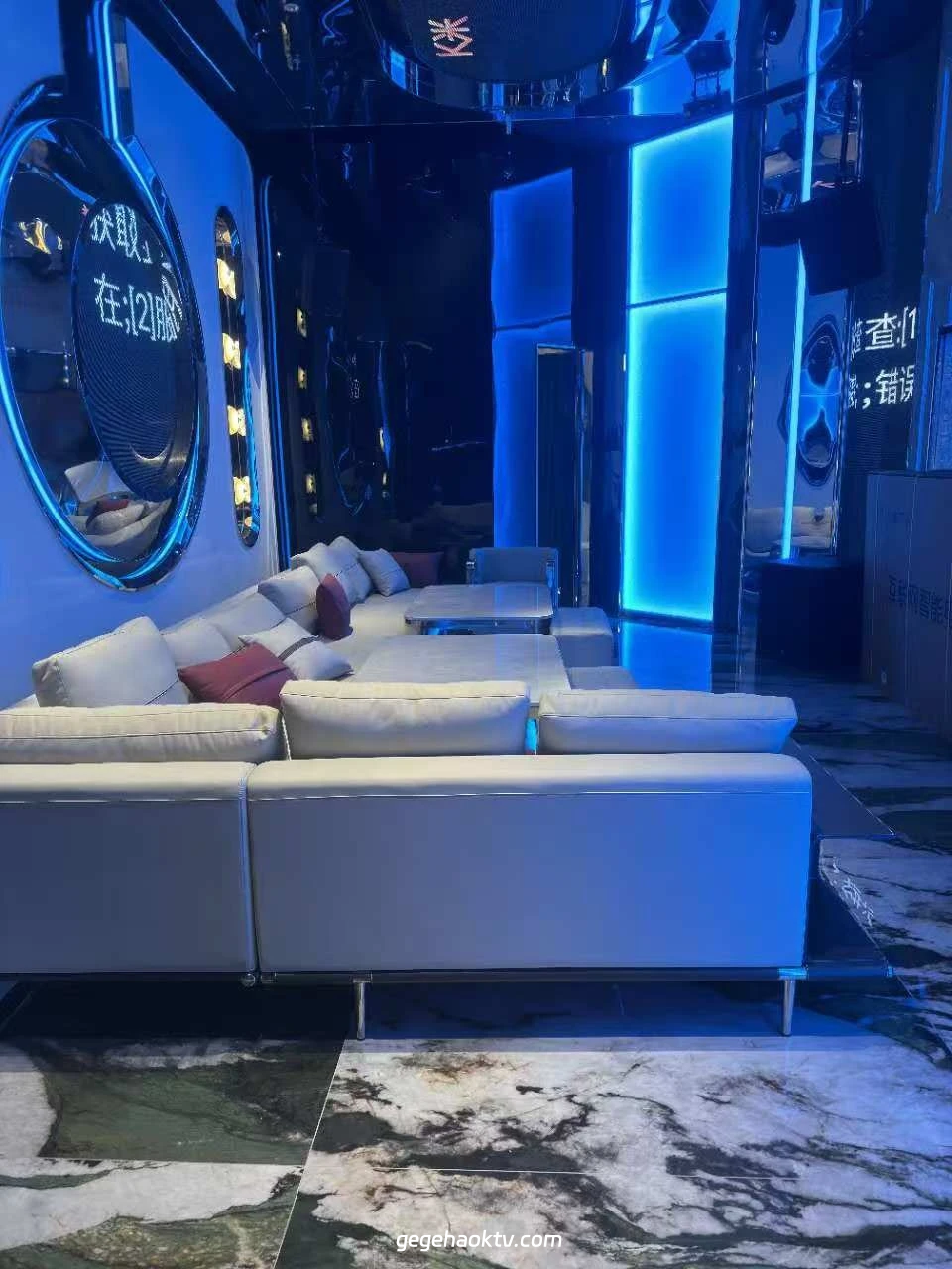 天津月亮湾商务KTV预订｜城市夜色里的隐秘磁场