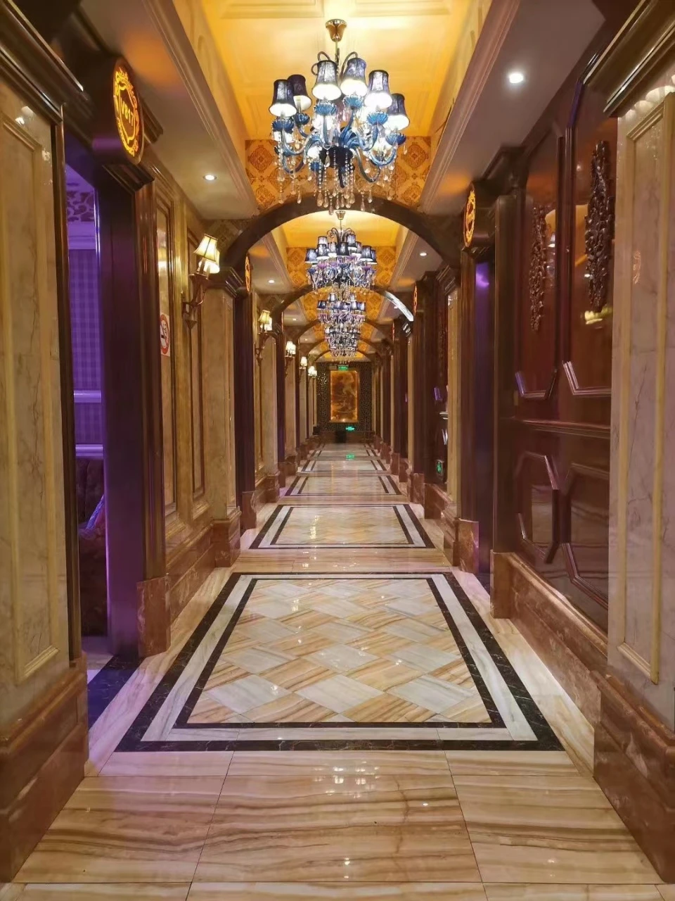 上海皇家名门商务KTV主题派对房