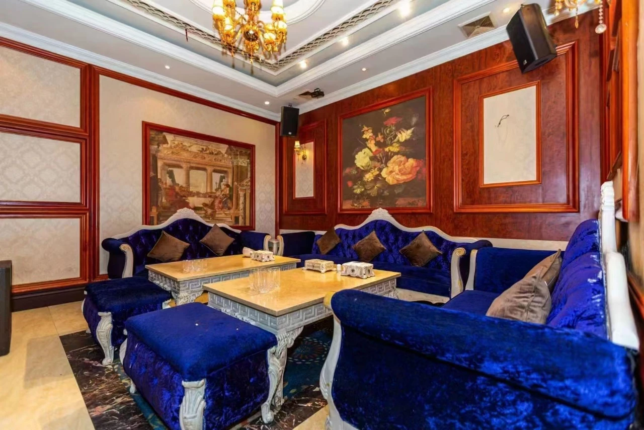 御岛商务KTV星空顶大包厢