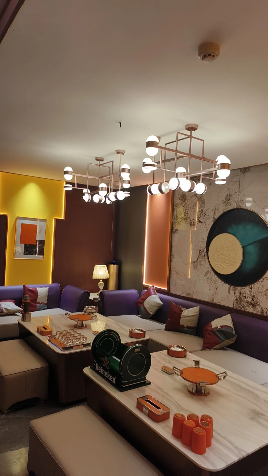 温州商务KTV预订 | 新南亚夜场畅饮套餐与gong主yan员全攻略