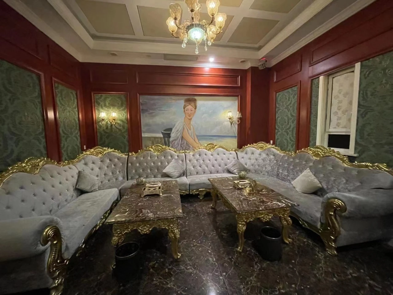 弘艺国际商务KTV管家式服务