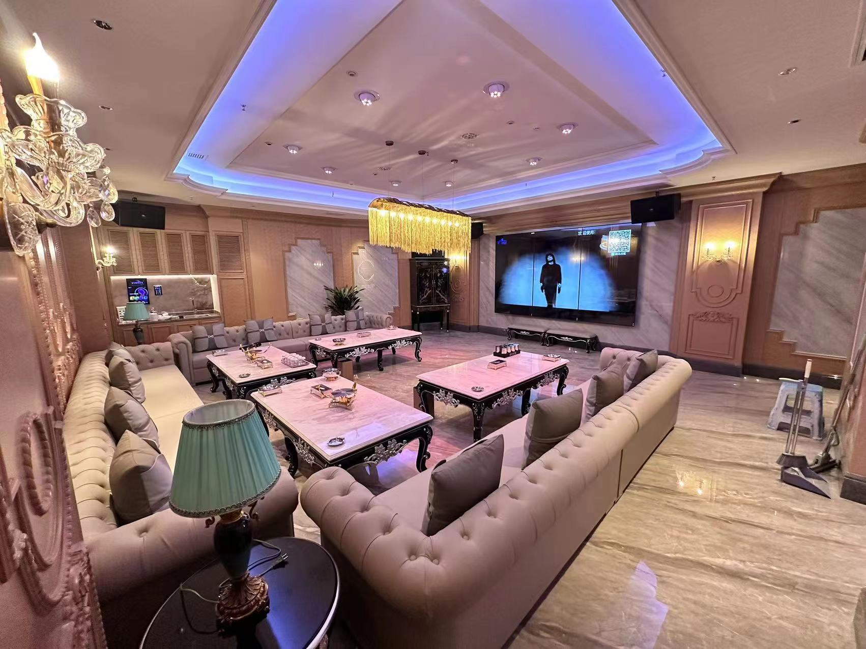 徐州市云龙区私人订制商务KTV：低消1680，把夜色锁进包厢