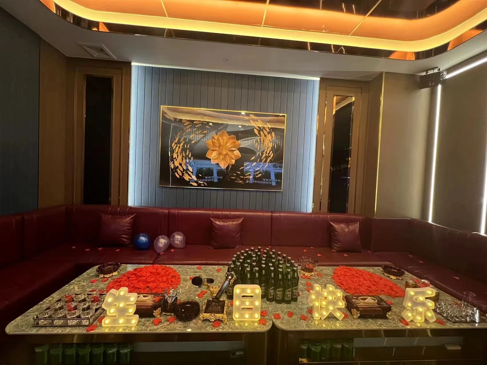 名海娱乐商务KTV接待大厅