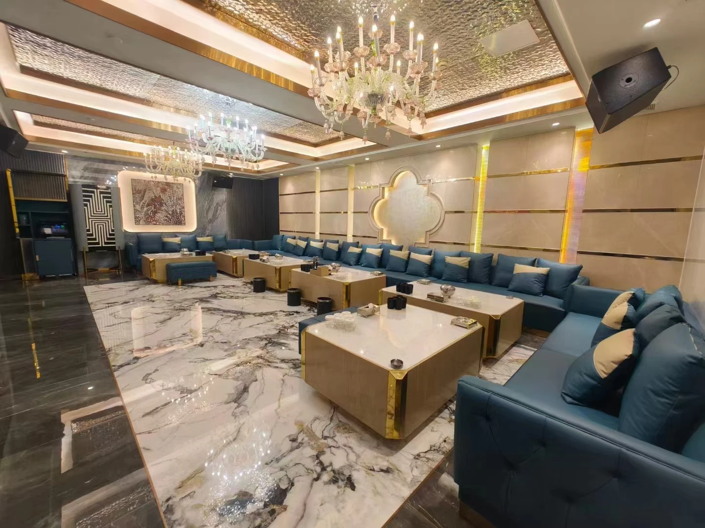 南京市商务KTV金太隆酒店名爵商务KTV外观夜景