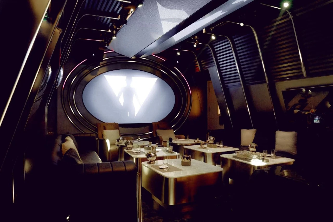 上海商务KTV万丽汇包厢走廊