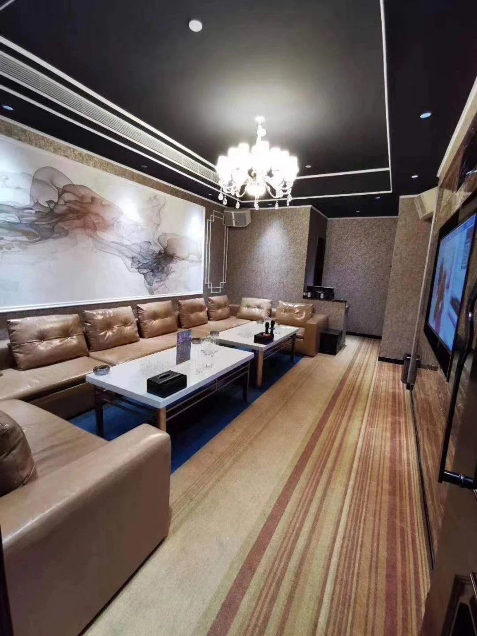 上海商务KTV尊贵座驾