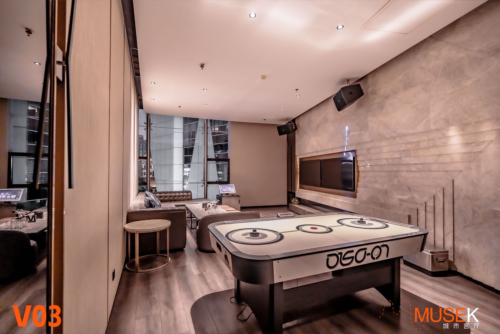 上海暮色商务KTV外观夜景