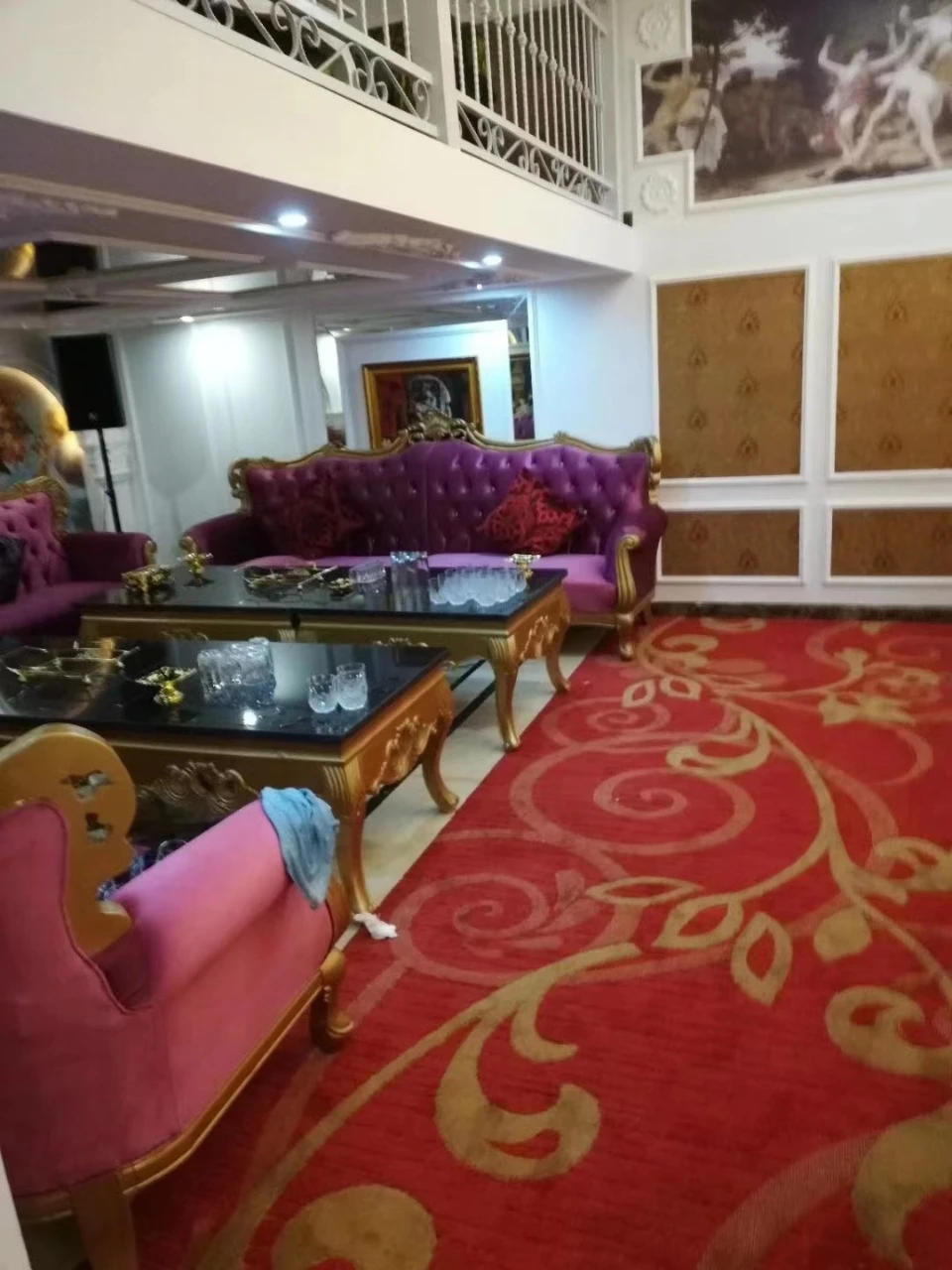 上海海尚巴黎商务KTV甄空主题包厢