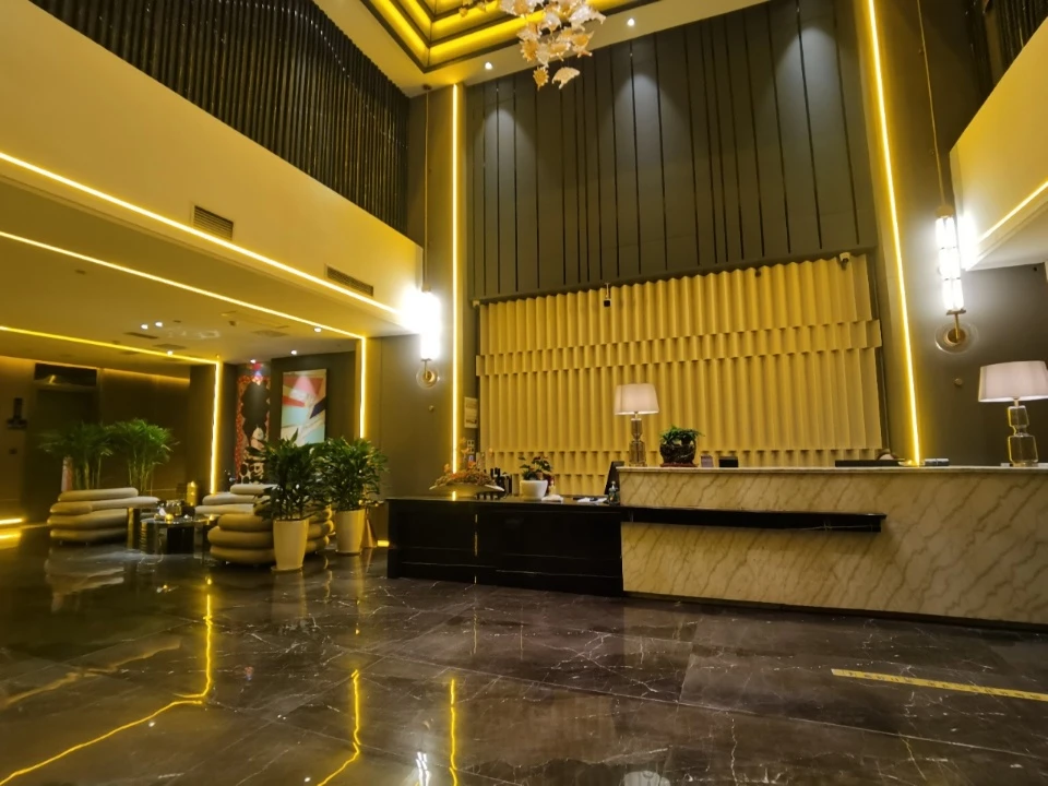 无锡商务KTV星河国际甄空场走廊水晶吊灯