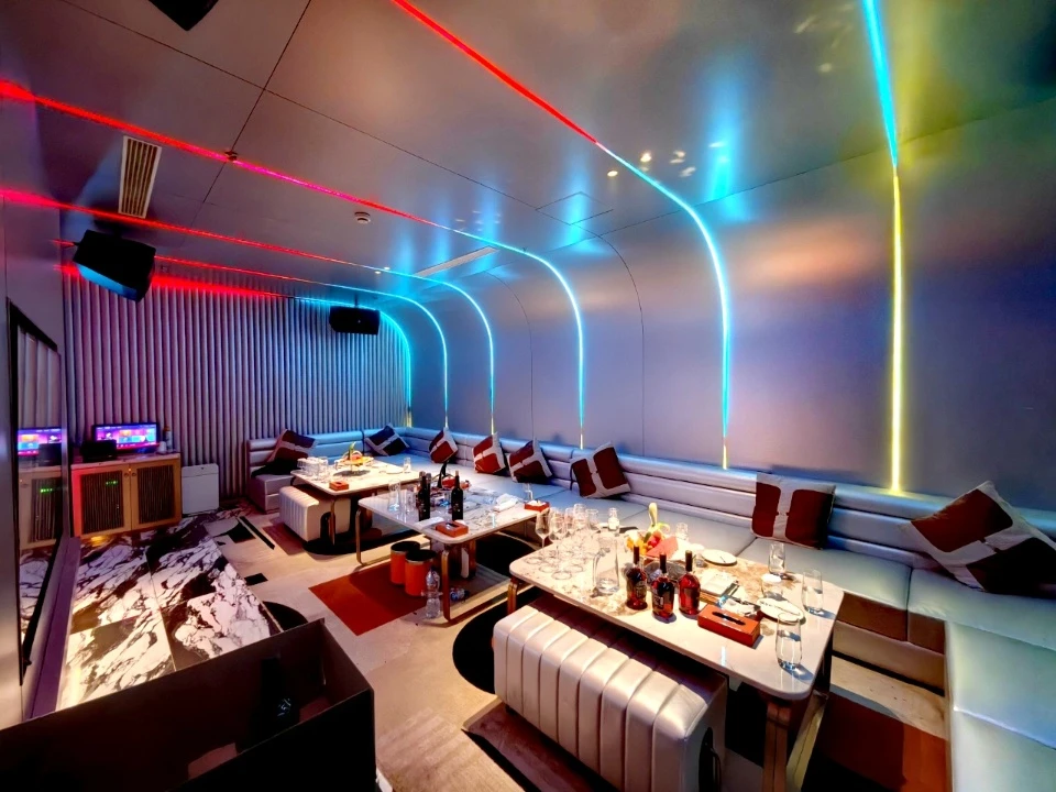 上海金沙国际商务KTV高颜值yan员表演