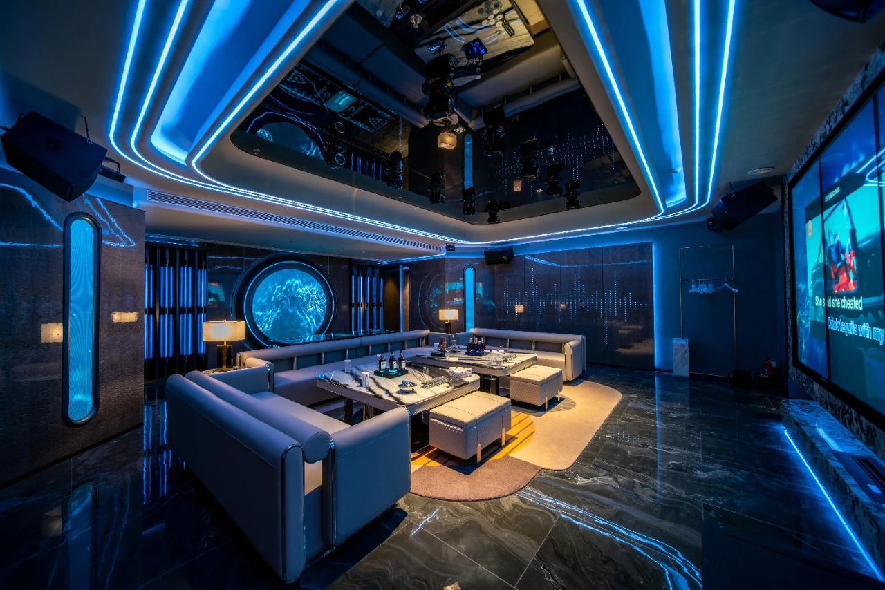 上海柒彩里商务KTV走廊灯光