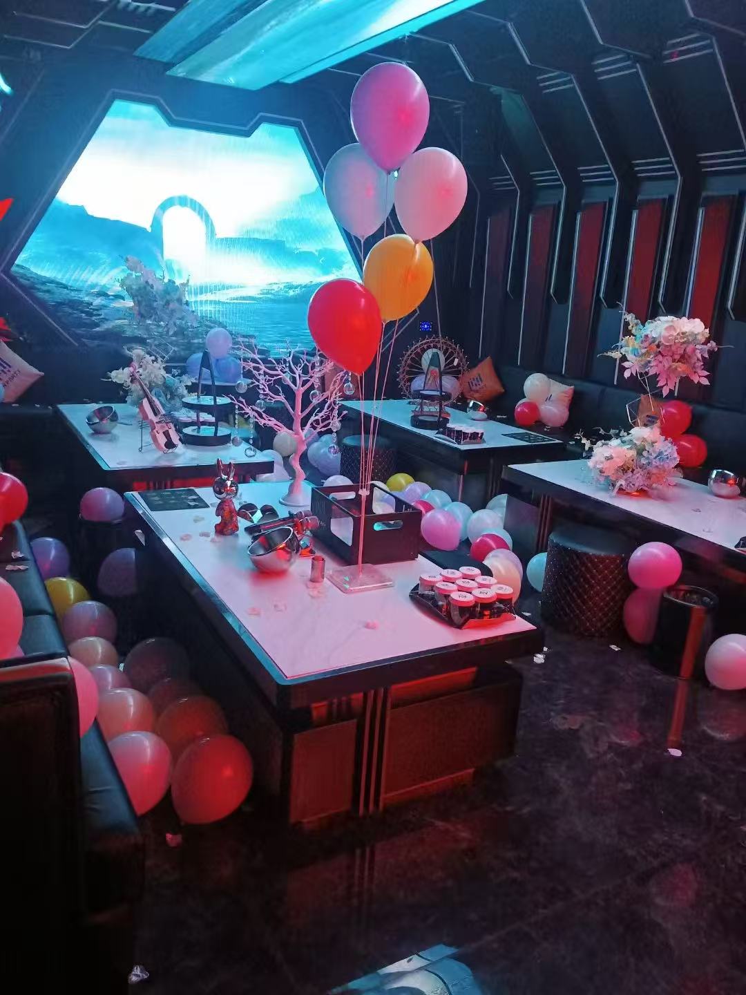 昆明商务KTV豪华包厢内部