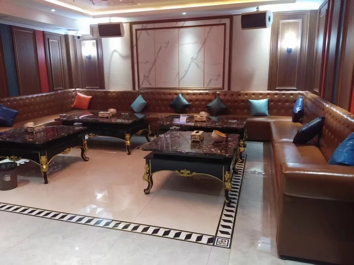 上海商务KTV蓝爵国际豪华大包