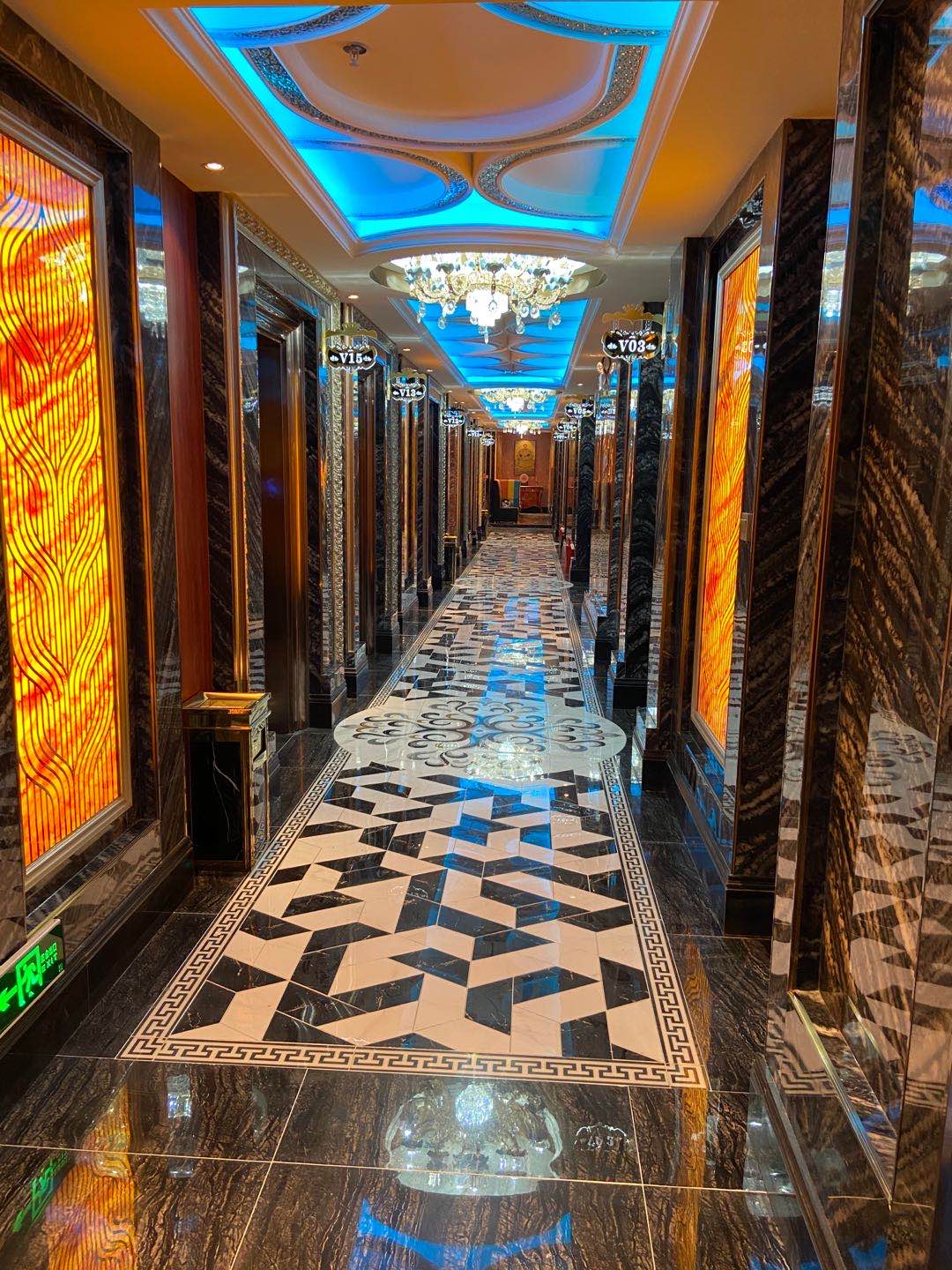 青岛商务KTV夜色娱乐包厢内部