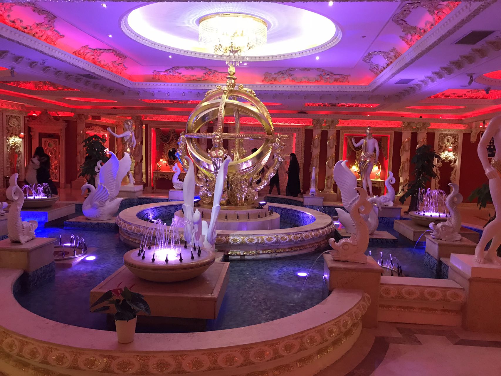 昆明皇家城堡臻乐商务KTV预订|全城免费专车接送