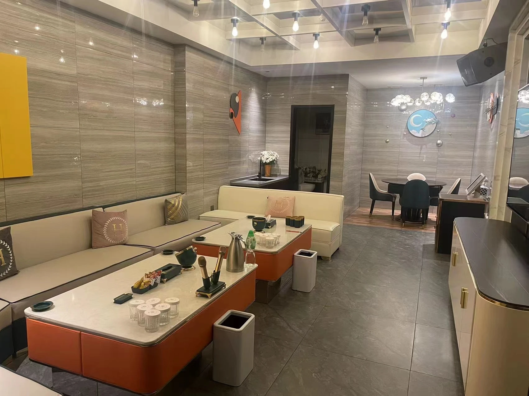 商务九天国际KTV米其林私宴与环球酒单