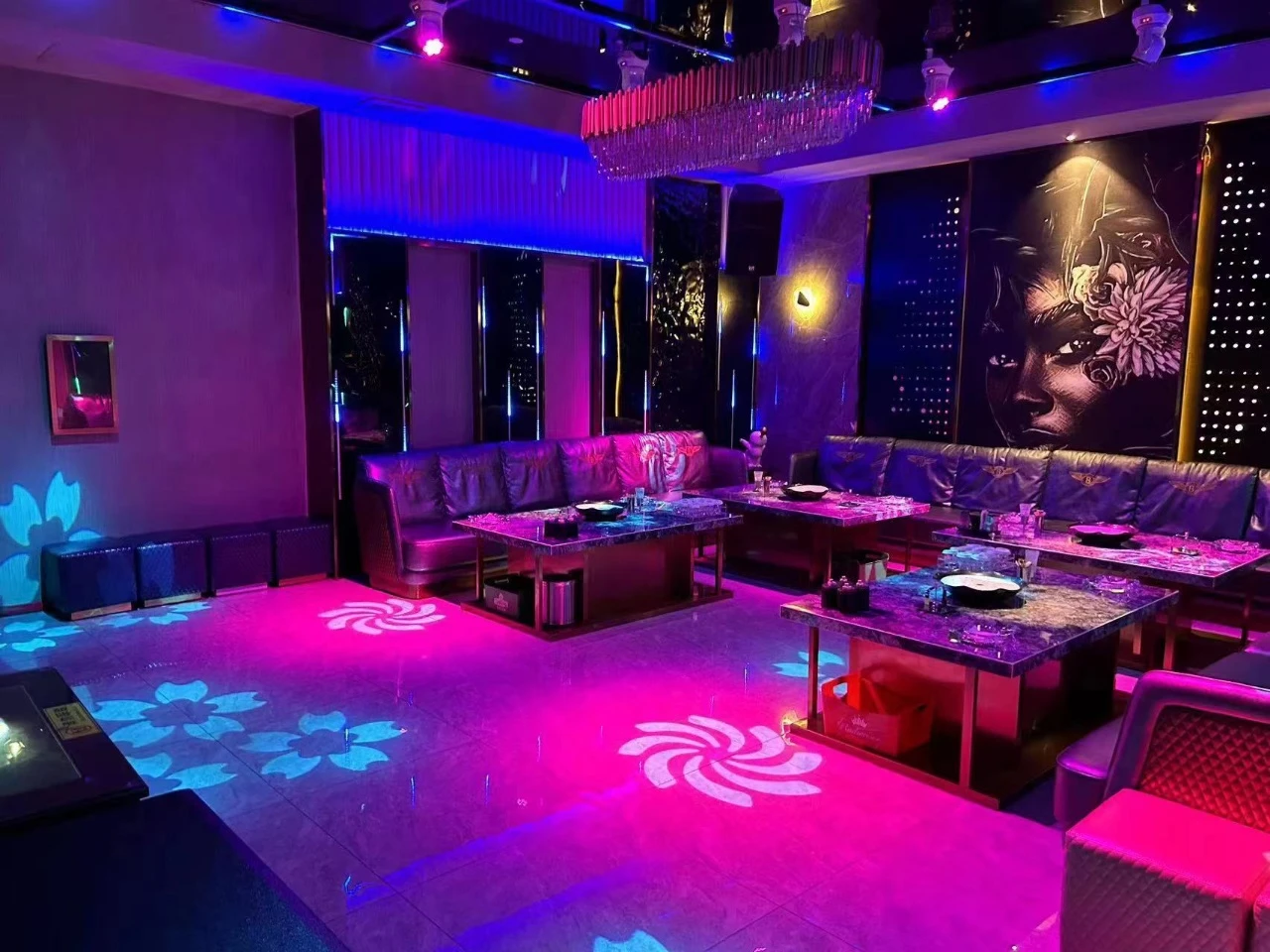 天津群利达仁商务KTV精选酒水与臻享服务