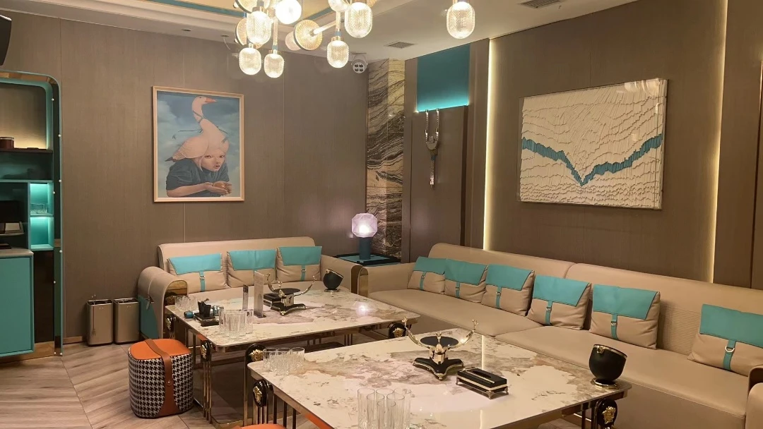 上海商务云顶荟KTV3楼包厢预订|免费专车接送|高端夜生活必去