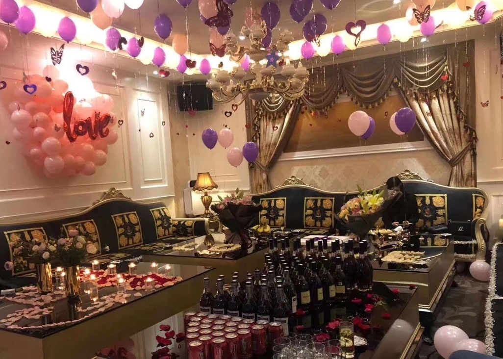 上海商务东方公馆KTV奢华包间