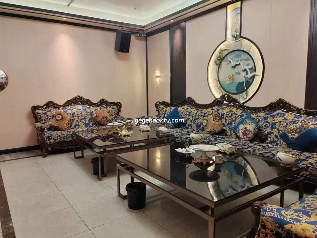 商务蓝黛公馆KTV大厅展示