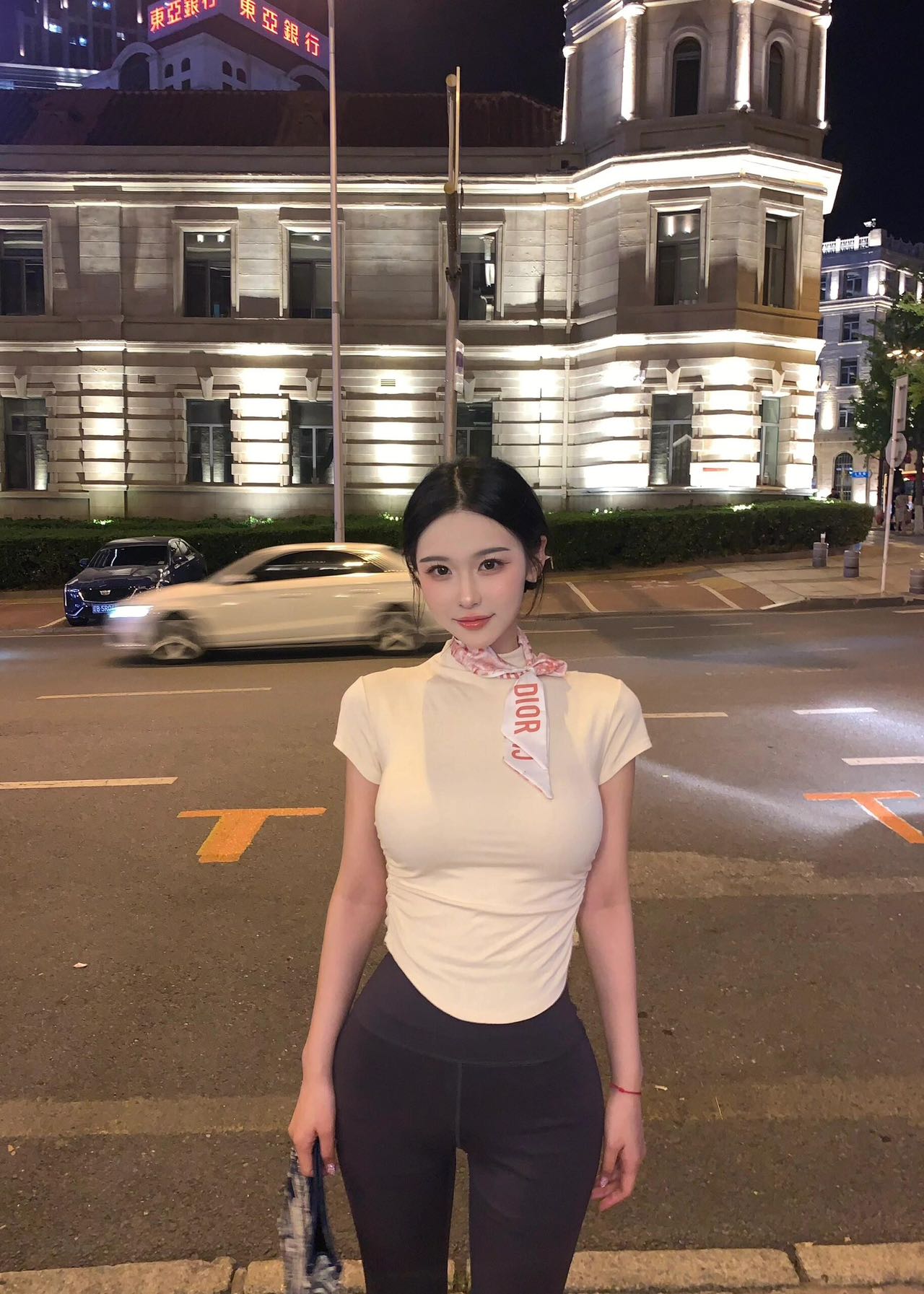 重庆环球一号商务KTV预订 | 顶级yan员现场·免费专车接送