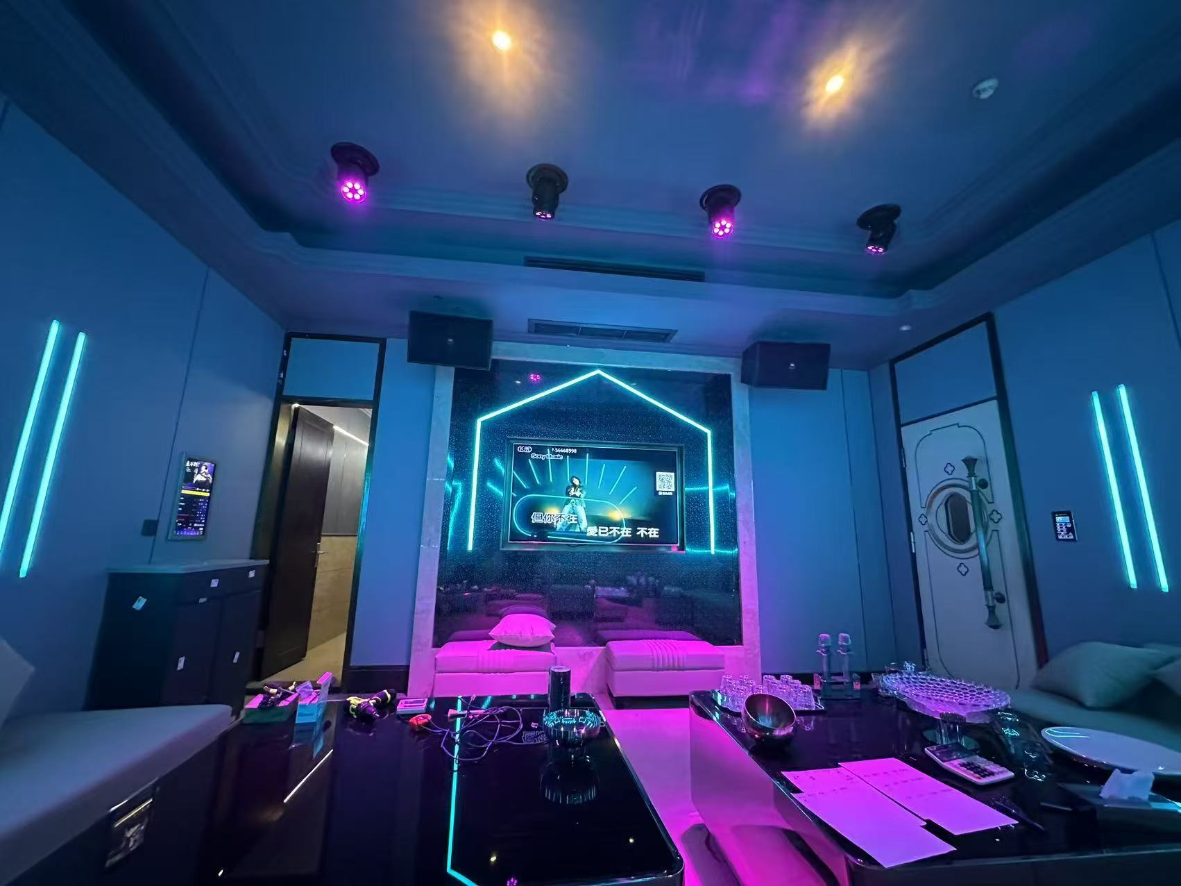 武汉汉督国际商务KTV入口