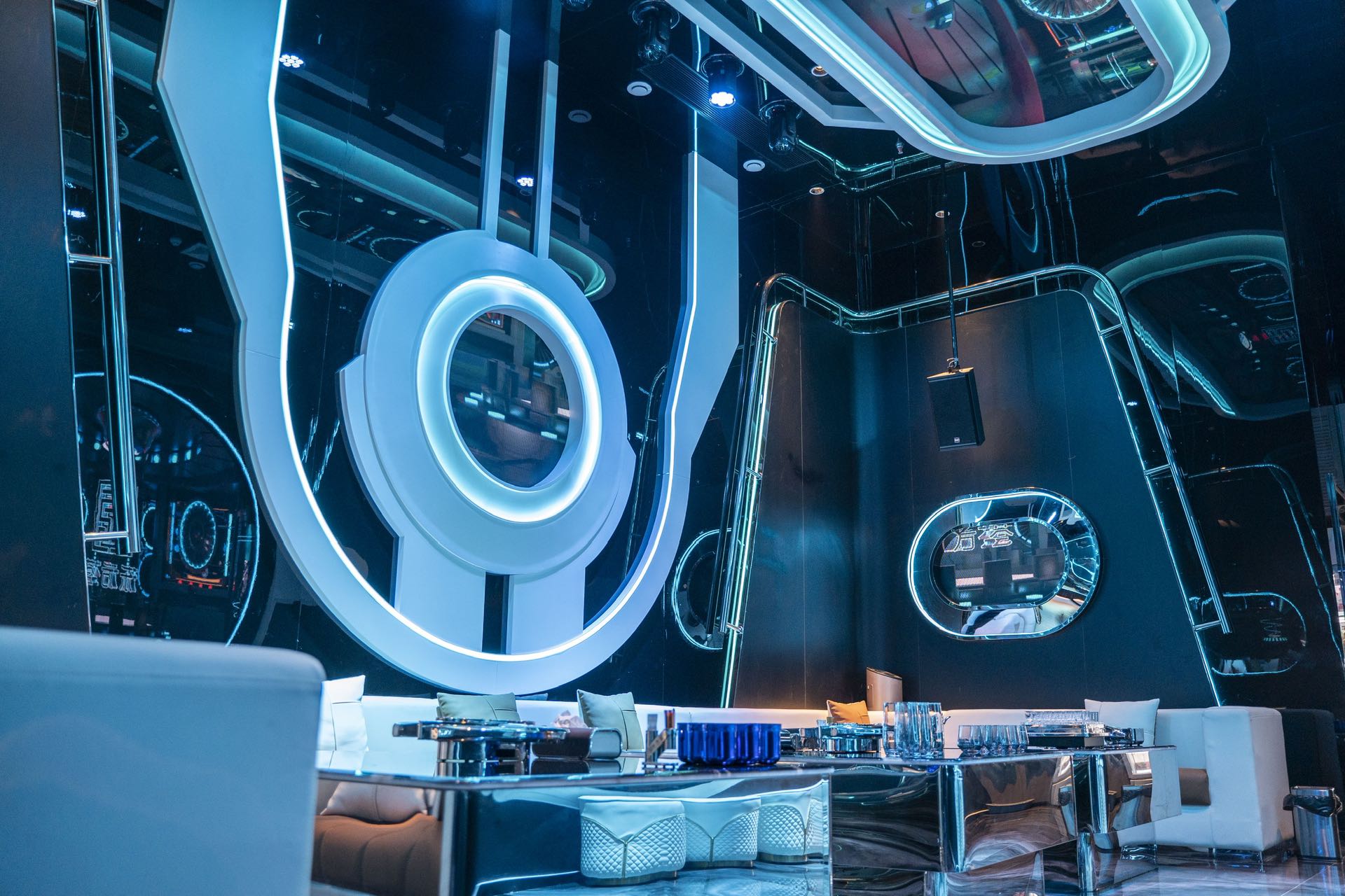 泉州豪门商务KTV预订｜豪华包厢+gong主经理全程陪玩