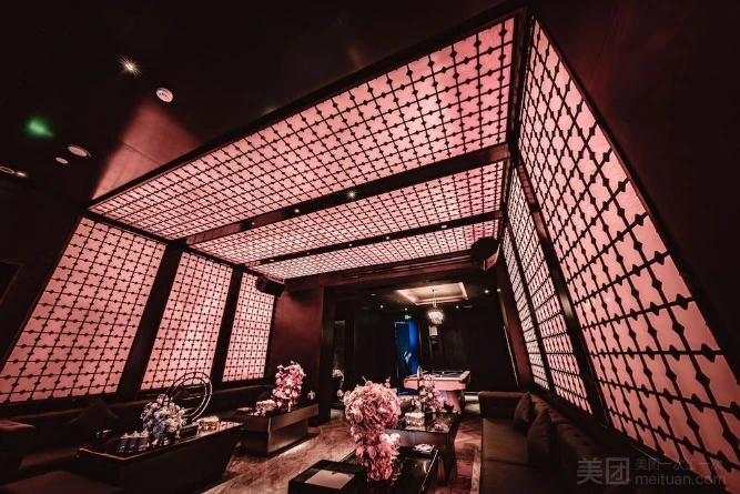 天津金色海湾商务KTV大厅流线灯带