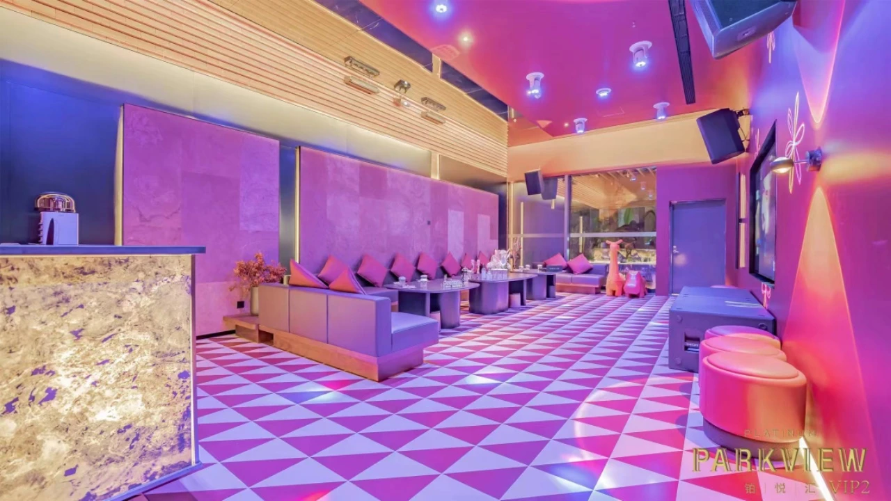 柏粤汇商务KTV夜景航拍