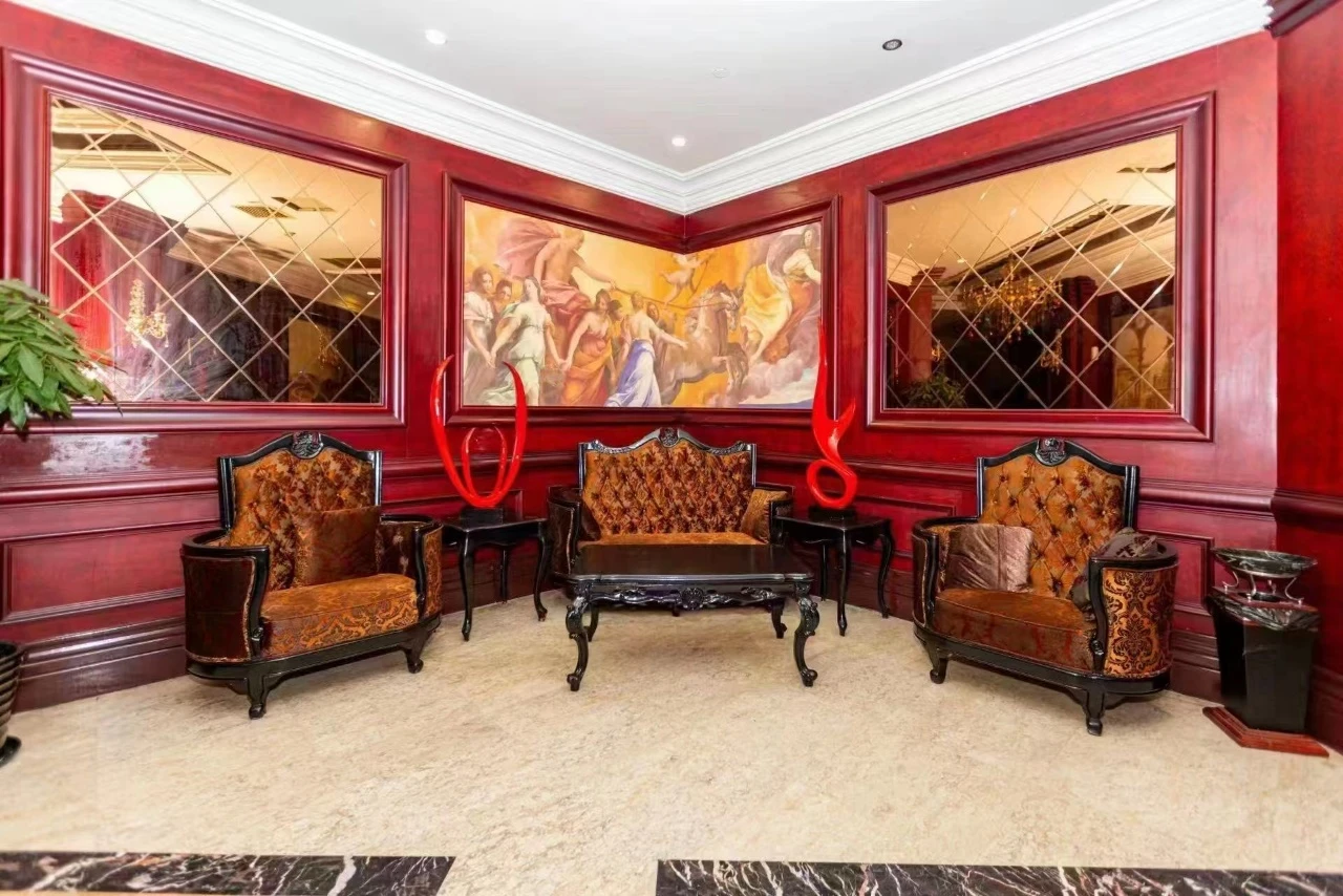 御岛商务KTV免费专车接送车队