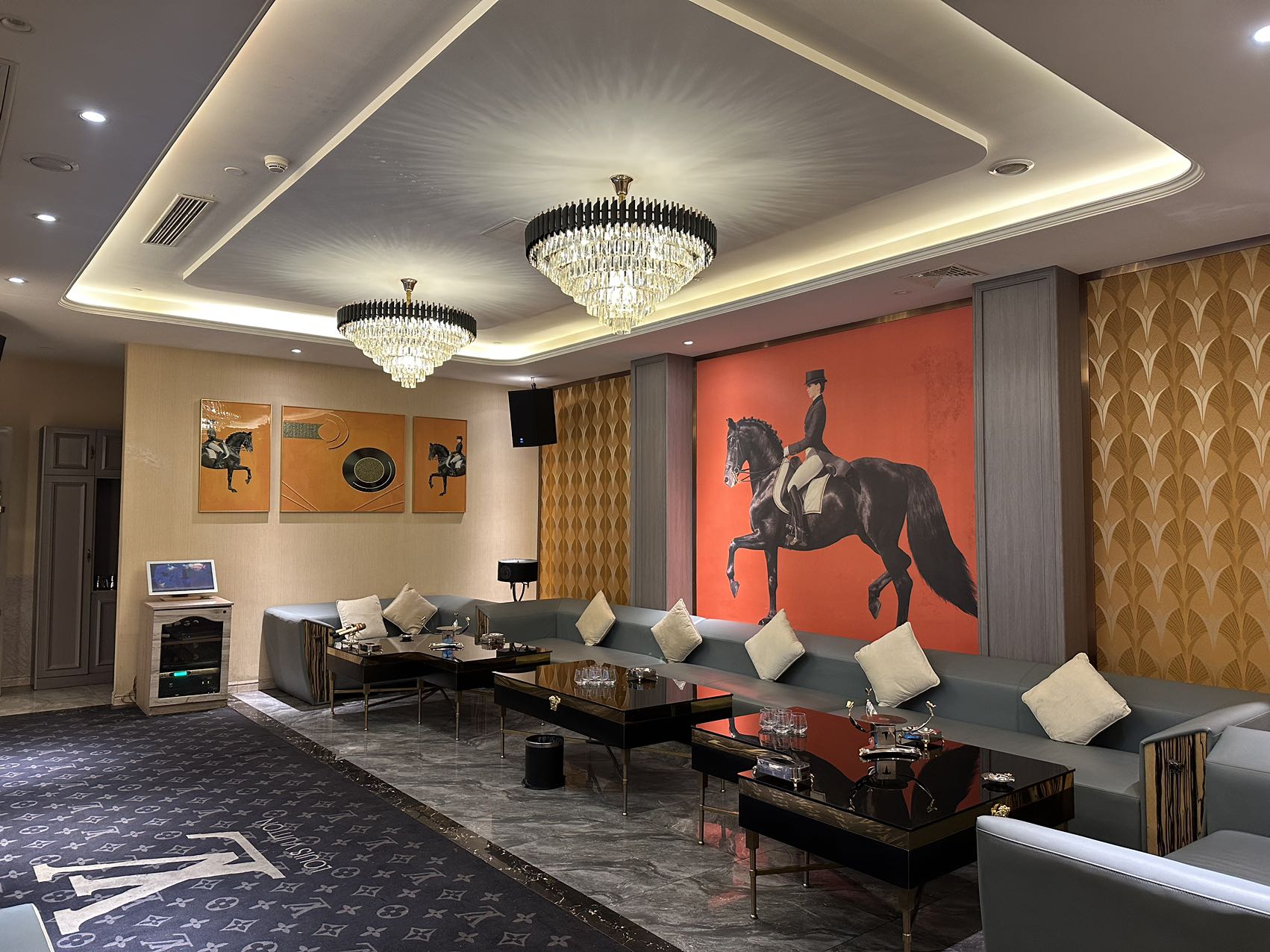 大连商务鼎盛KTV璀璨走廊