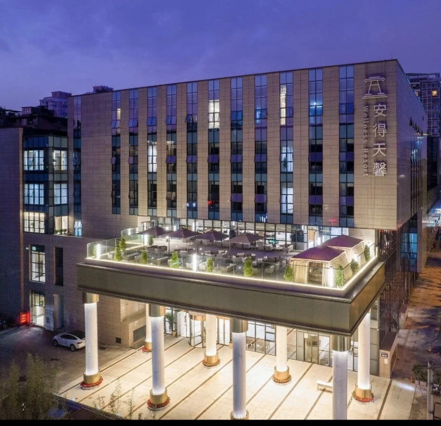 成都安得天馨商务KTV预订：甄享颜值与微醺的双重犒赏