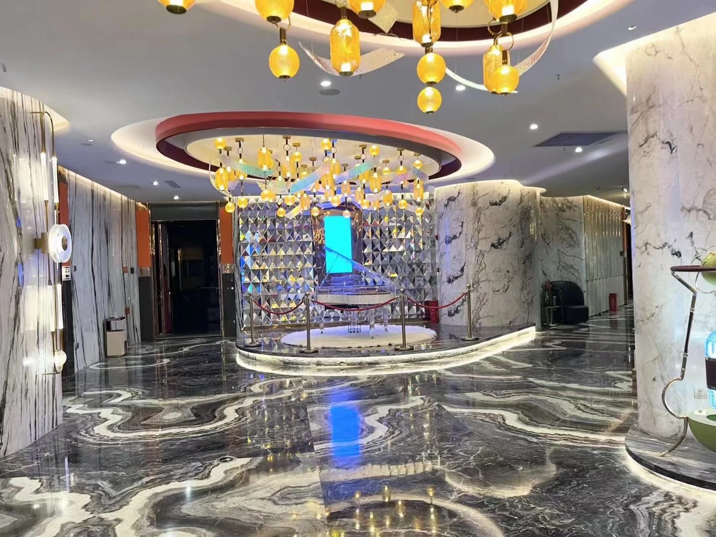 北京市丰台区广安路商务KTV包厢内部